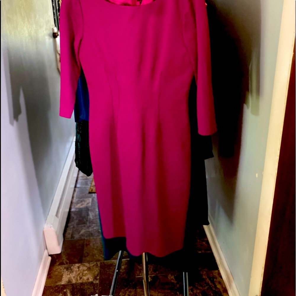 Elie Tahari  three quarter sleeve dress